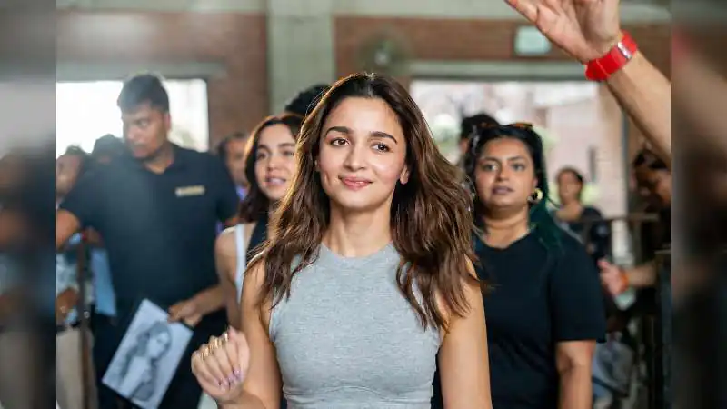 Alia Bhatt’s Reply at Jaipur Event Goes Viral